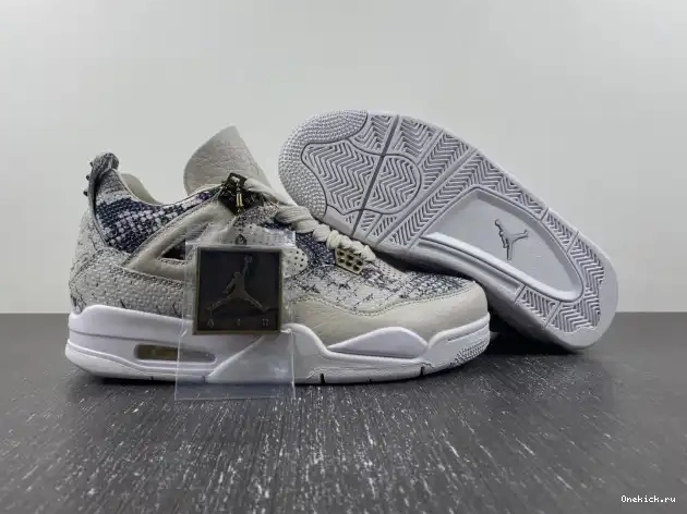 One Kick Snakeskin Retro 4 819139-030 Jordan 0518